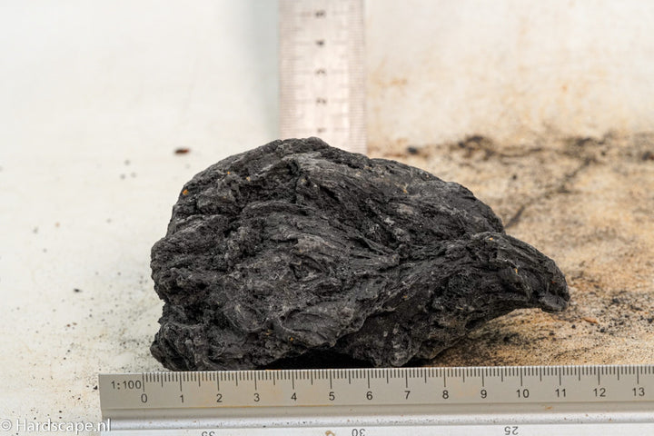 Black Lava S413 - Hardscape.nl