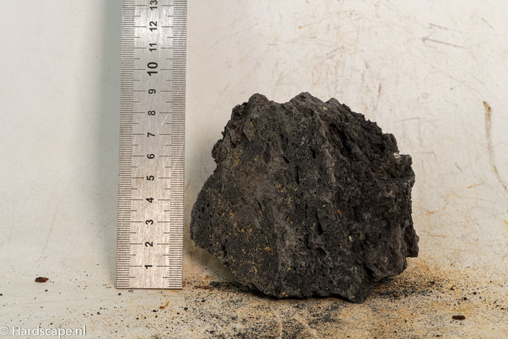 Black Lava S415 - Hardscape.nl