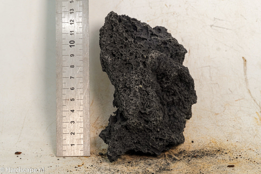 Black Lava S419 - Hardscape.nl