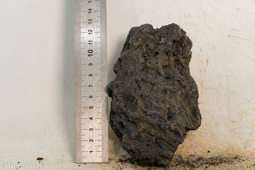 Black Lava S420 - Hardscape.nl
