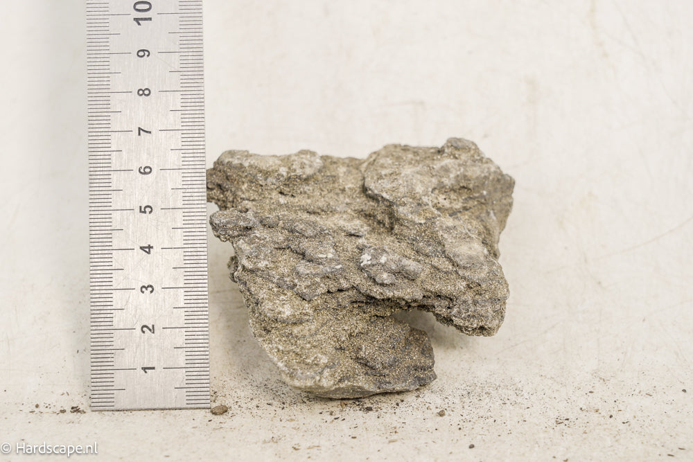 Iron stone 37 - Hardscape.nl