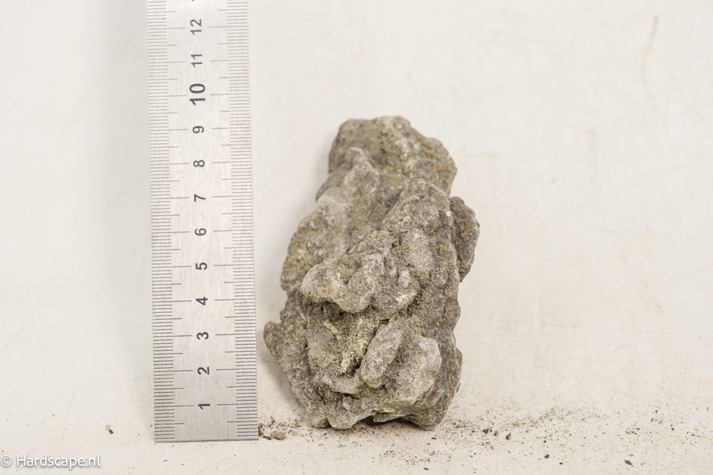 Iron stone 41 - Hardscape.nl