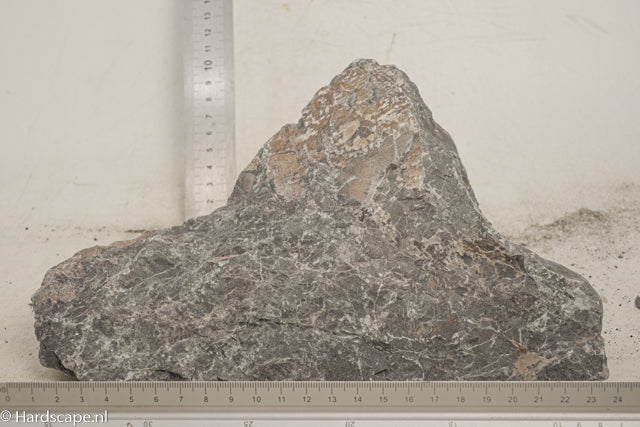 Dark Hell Stone XL010 - Hardscape.nl