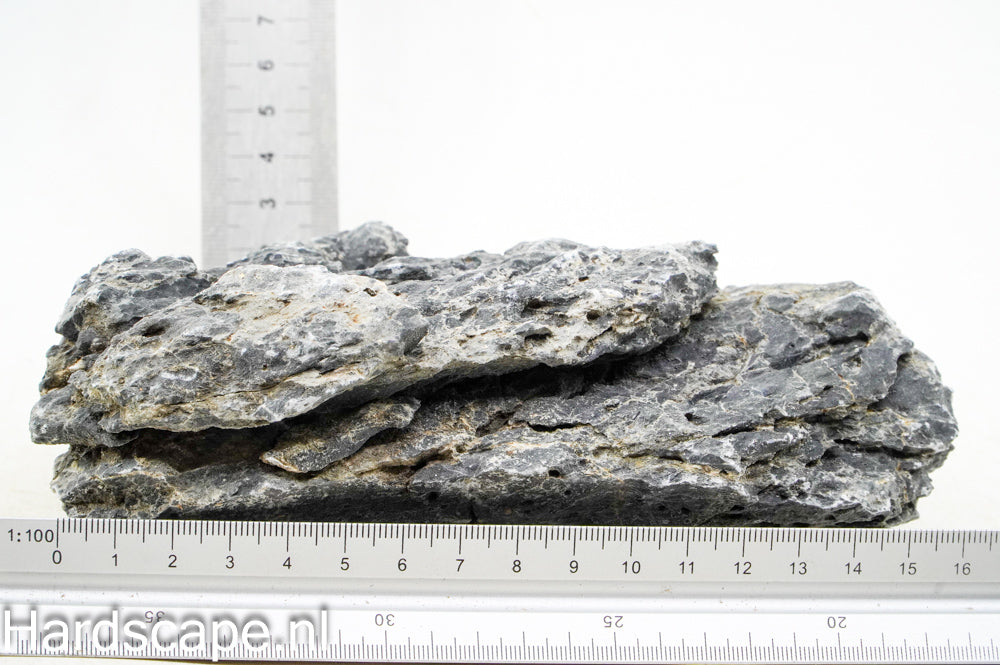 Dark Seiryu Rock M125 - Hardscape.nl