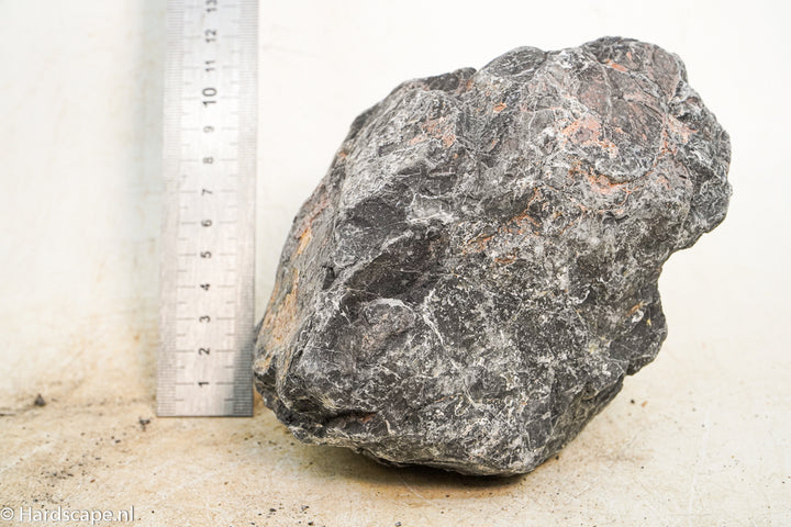 Dark Hell Stone M003 - Hardscape.nl