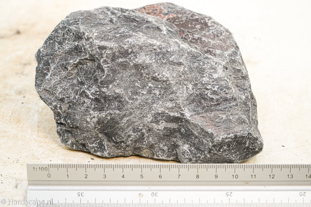 Dark Hell Stone M004 - Hardscape.nl
