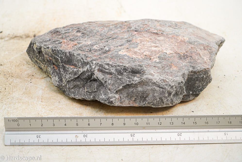 Dark Hell Stone M006 - Hardscape.nl