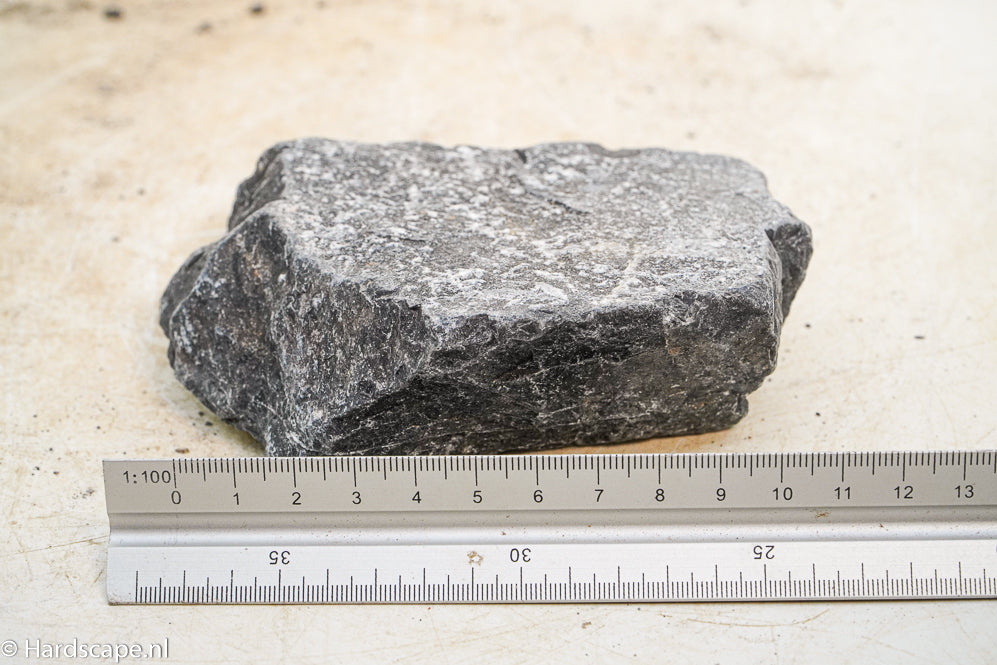 Dark Hell Stone S001 - Hardscape.nl