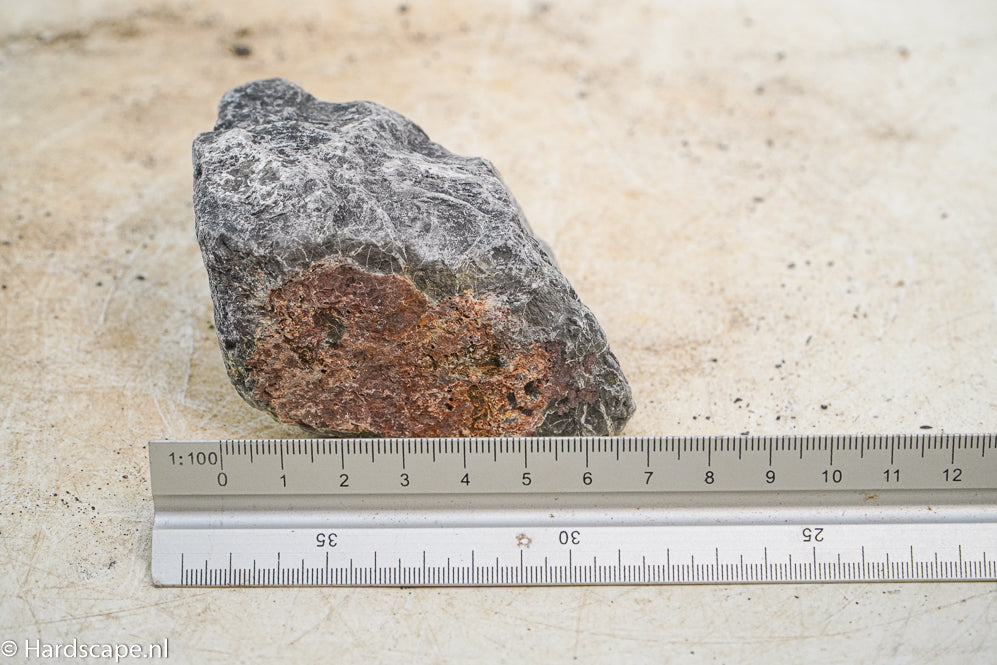 Dark Hell Stone S008 - Hardscape.nl