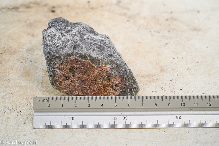 Dark Hell Stone S008 - Hardscape.nl