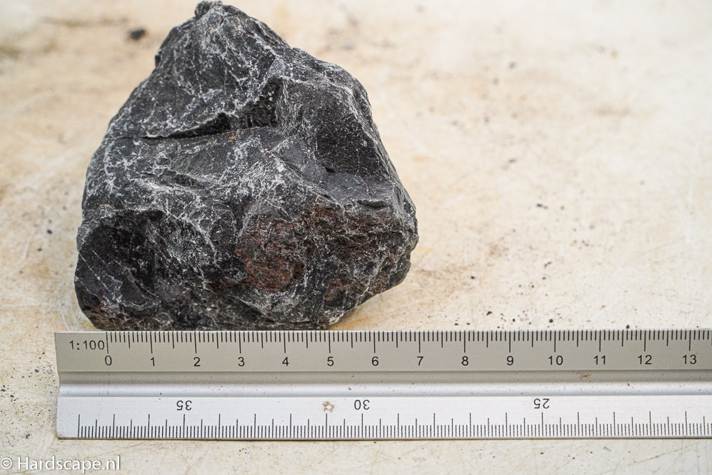Dark Hell Stone S011 - Hardscape.nl