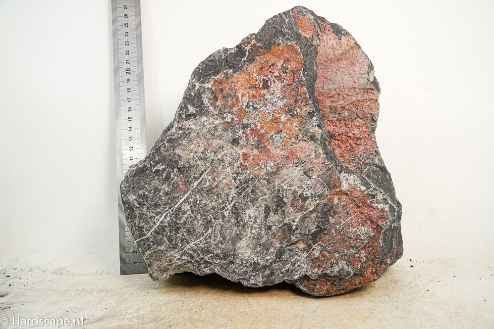 Dark Hell Stone XL003 - Hardscape.nl