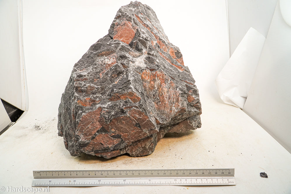 Dark Hell Stone XL006 - Hardscape.nl
