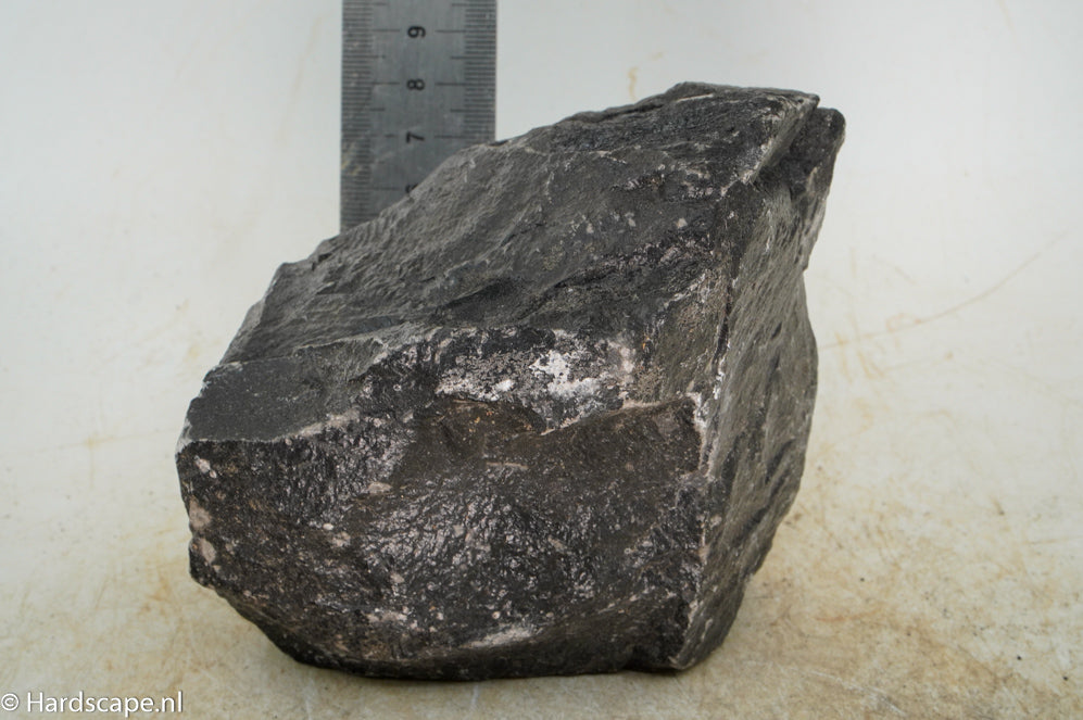Dark Hill Rock S024 - Hardscape.nl