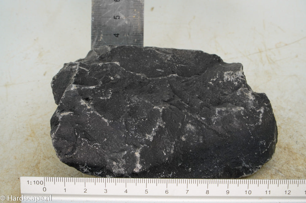 Dark Hill Rock S025 - Hardscape.nl