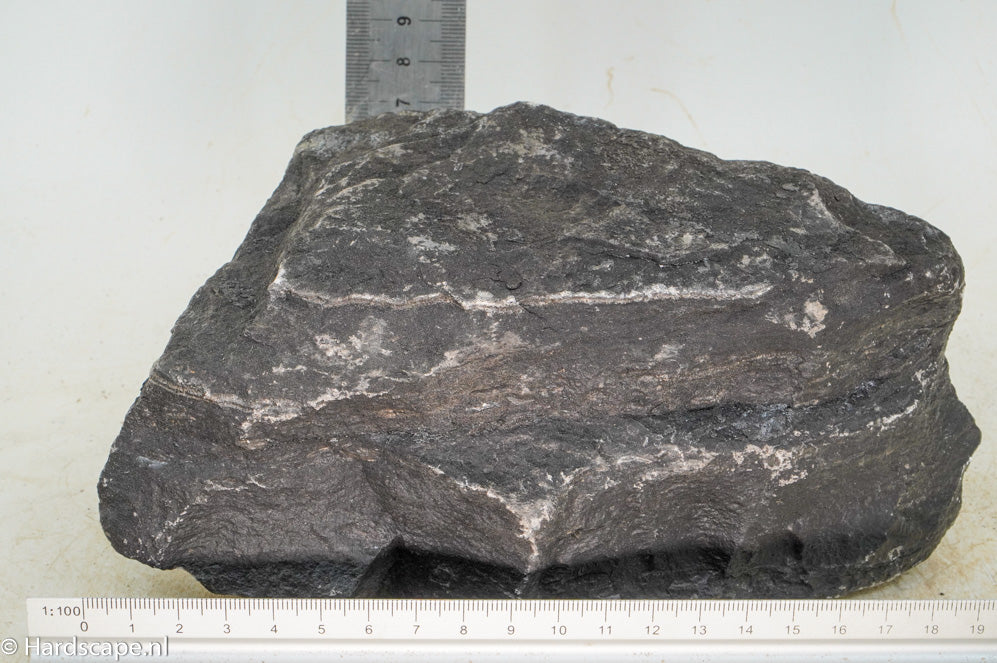 Dark Hill Rock L003 - Hardscape.nl