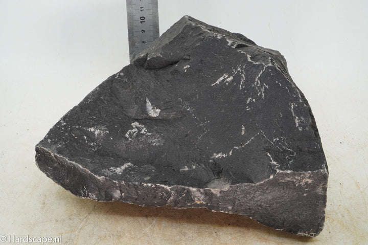 Dark Hill Rock L004 - Hardscape.nl