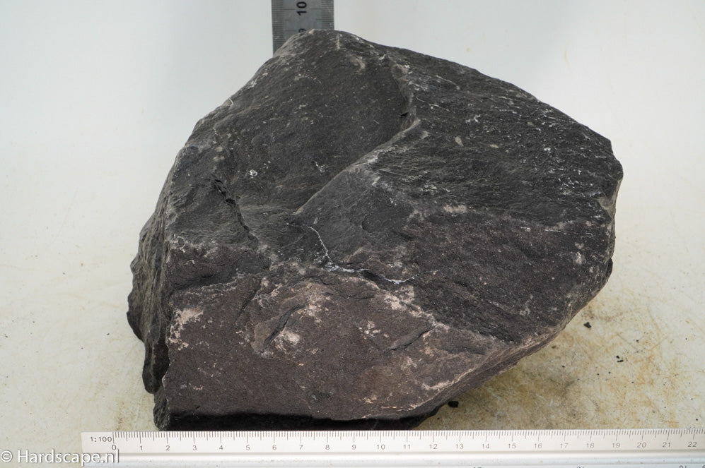 Dark Hill Rock L007 - Hardscape.nl