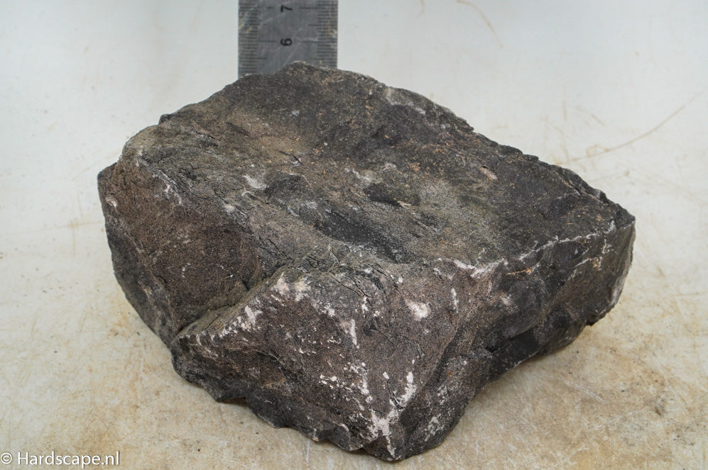 Dark Hill Rock M010 - Hardscape.nl