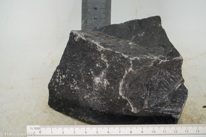 Dark Hill Rock M013 - Hardscape.nl