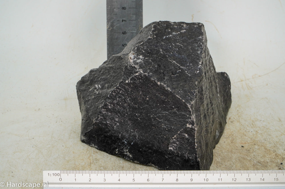 Dark Hill Rock M004 - Hardscape.nl