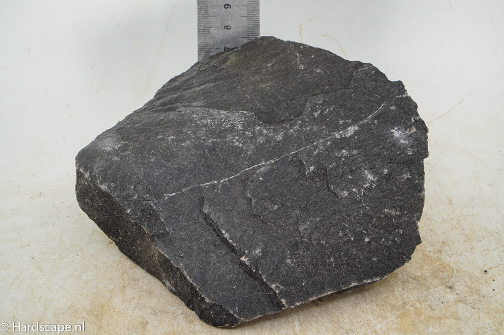 Dark Hill Rock M006 - Hardscape.nl