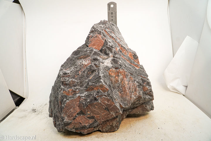 Dark Hell Stone XL005 - Hardscape.nl