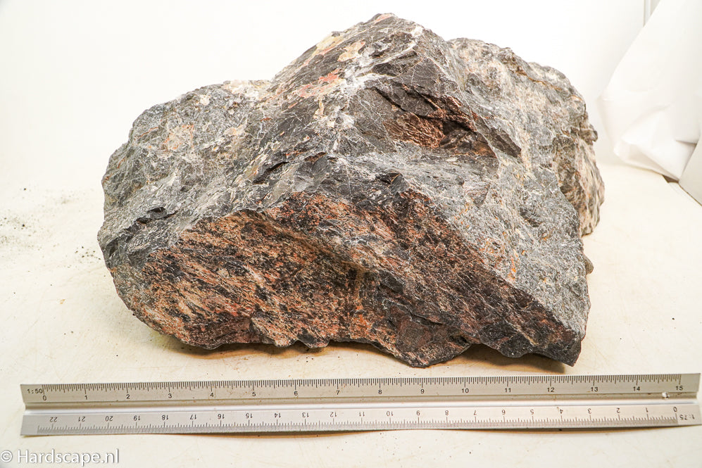 Dark Hell Stone XL005 - Hardscape.nl