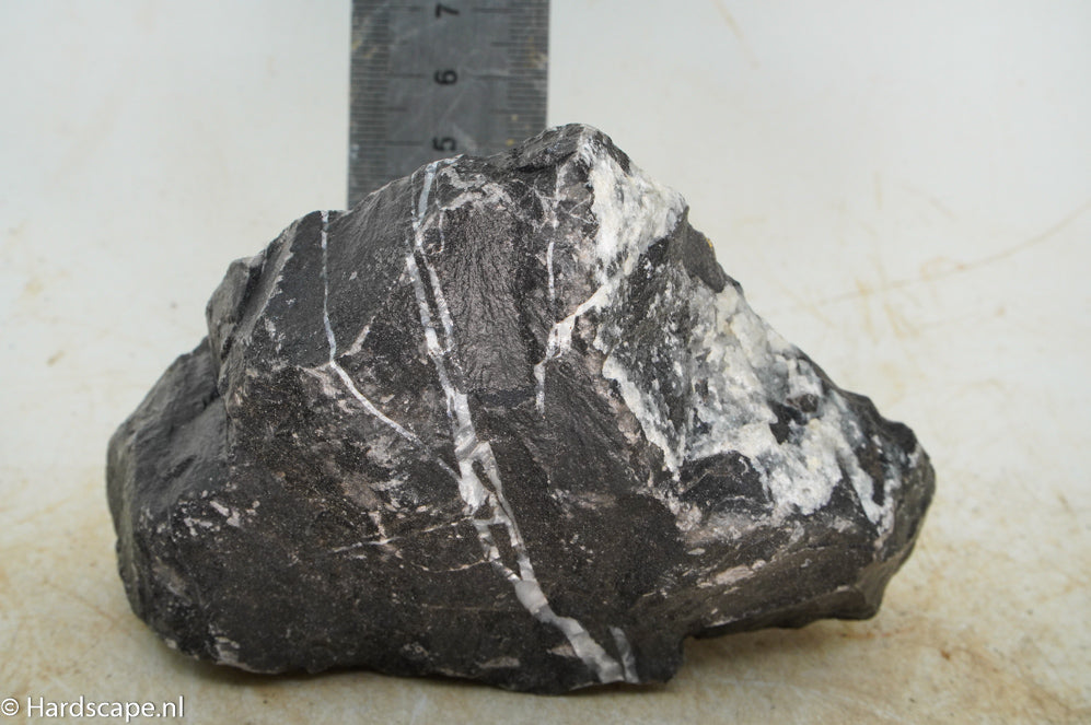 Dark Hill Rock S013 - Hardscape.nl