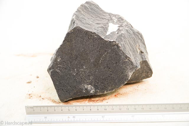 Dark Hill Rock L020 - Hardscape.nl