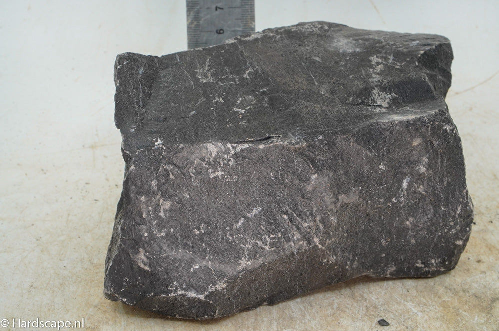 Dark Hill Rock L006 - Hardscape.nl
