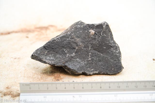 Dark Hill Rock S044 - Hardscape.nl