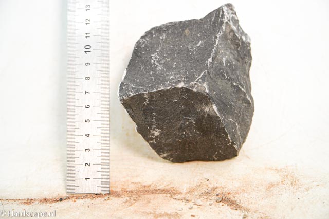 Dark Hill Rock S048 - Hardscape.nl
