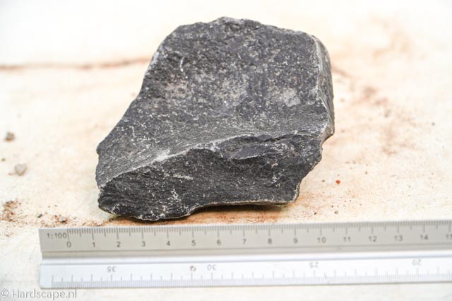 Dark Hill Rock S049 - Hardscape.nl