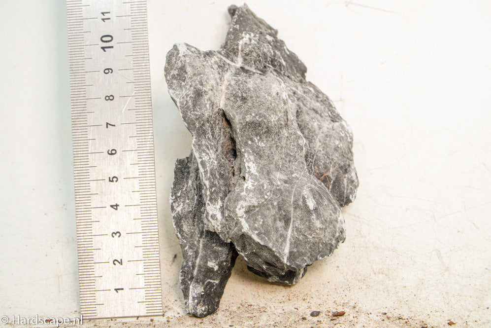 Dark Seiryu Rock S190 - Hardscape.nl