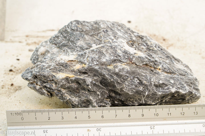Dark Seiryu Rock S194 - Hardscape.nl