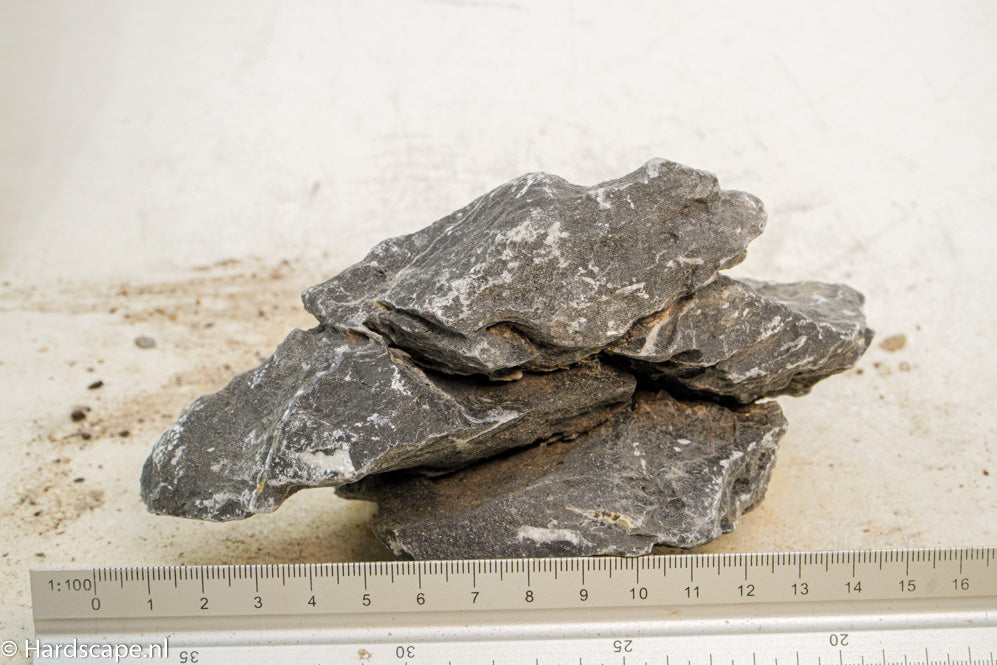 Dark Seiryu Rock S201 - Hardscape.nl