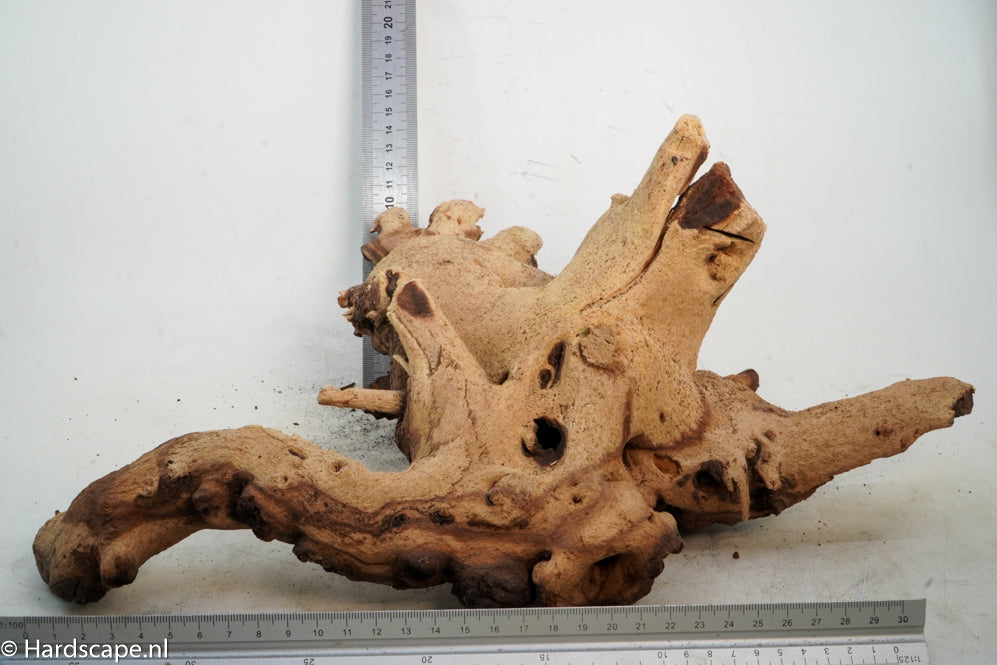 Mopani Hout 51 - Hardscape.nl
