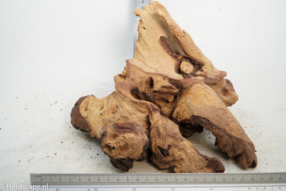 Mopani Hout 63 - Hardscape.nl