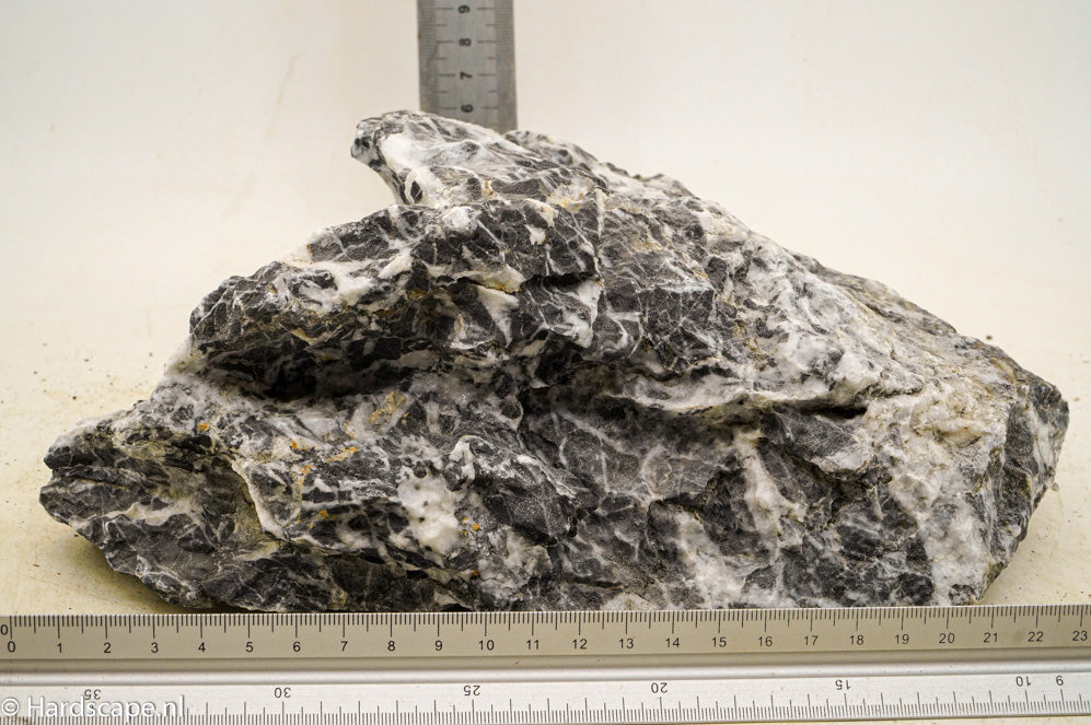 Dark Seiryu Rock XL048 - Hardscape.nl
