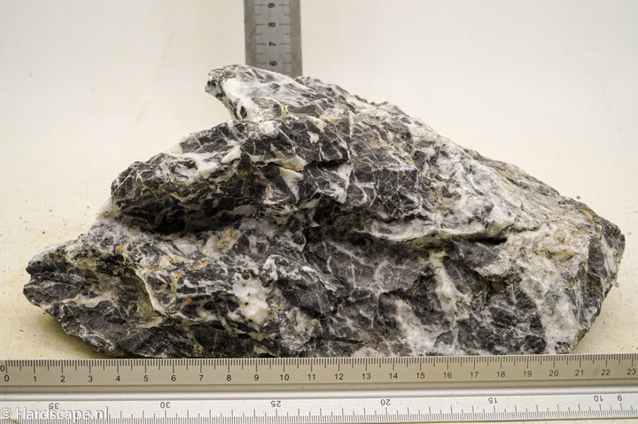 Dark Seiryu Rock XL048 - Hardscape.nl