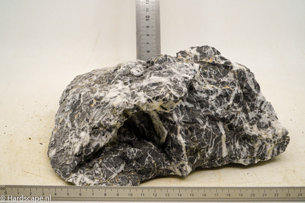 Dark Seiryu Rock XL048 - Hardscape.nl
