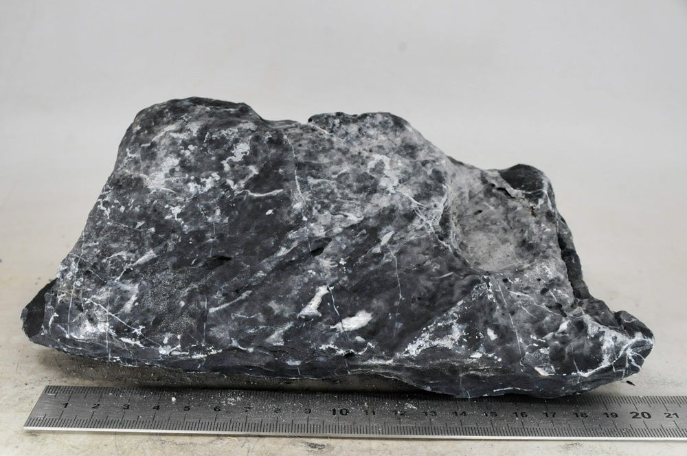 Dark Seiryu Rock L022 - Hardscape.nl