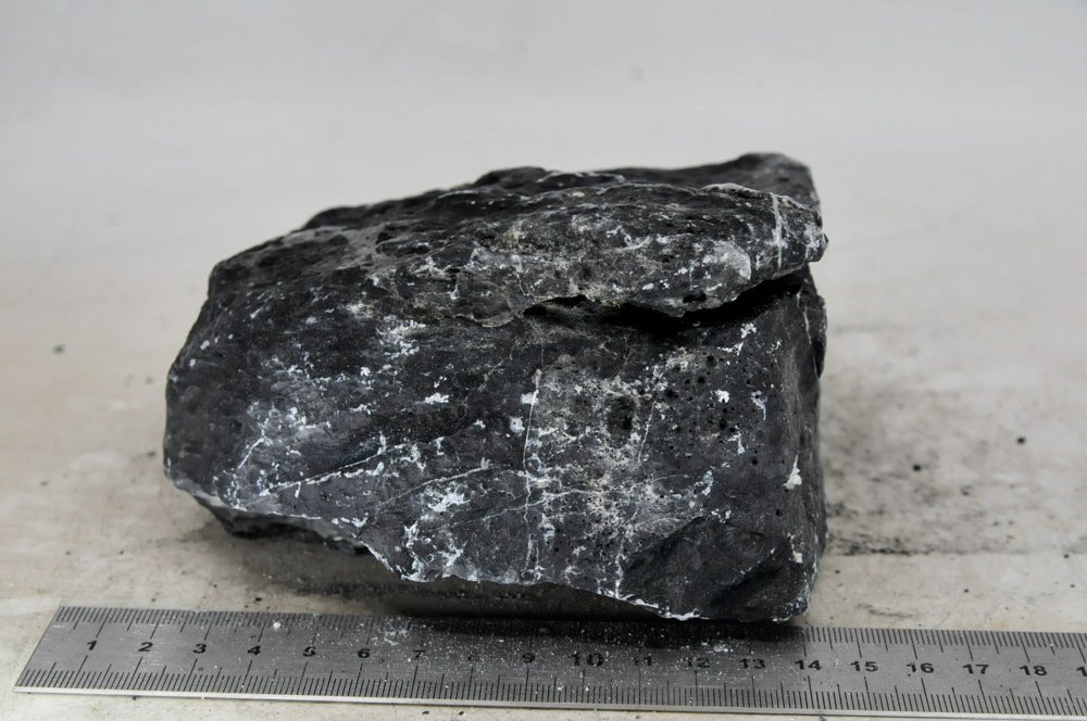 Dark Seiryu Rock L034 - Hardscape.nl