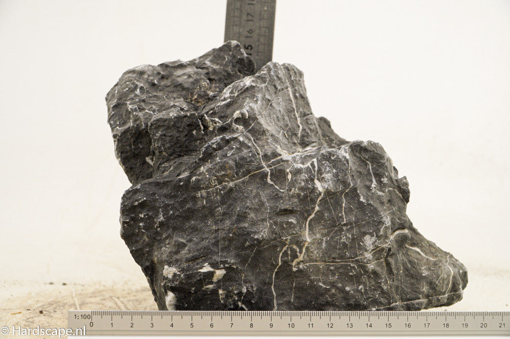 Dark Seiryu Rock L067 - Hardscape.nl