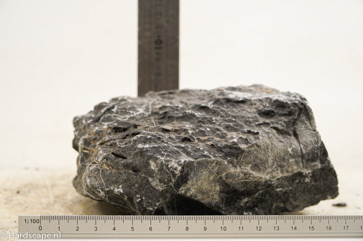 Dark Seiryu Rock L073 - Hardscape.nl