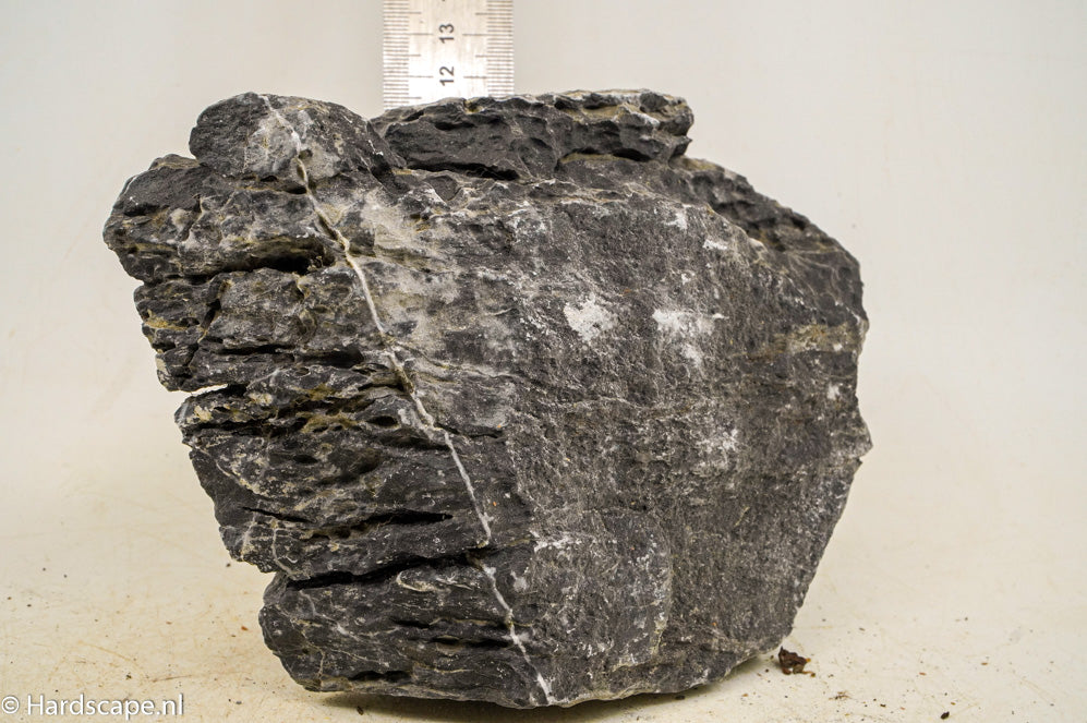 Dark Seiryu Rock L103 - Hardscape.nl