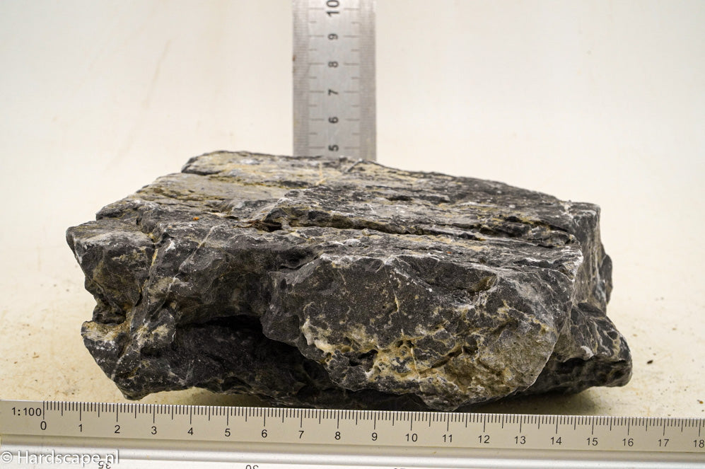 Dark Seiryu Rock L103 - Hardscape.nl