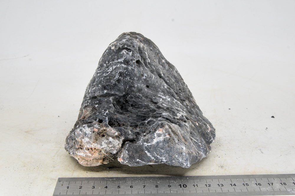 Dark Seiryu Rock M007 - Hardscape.nl