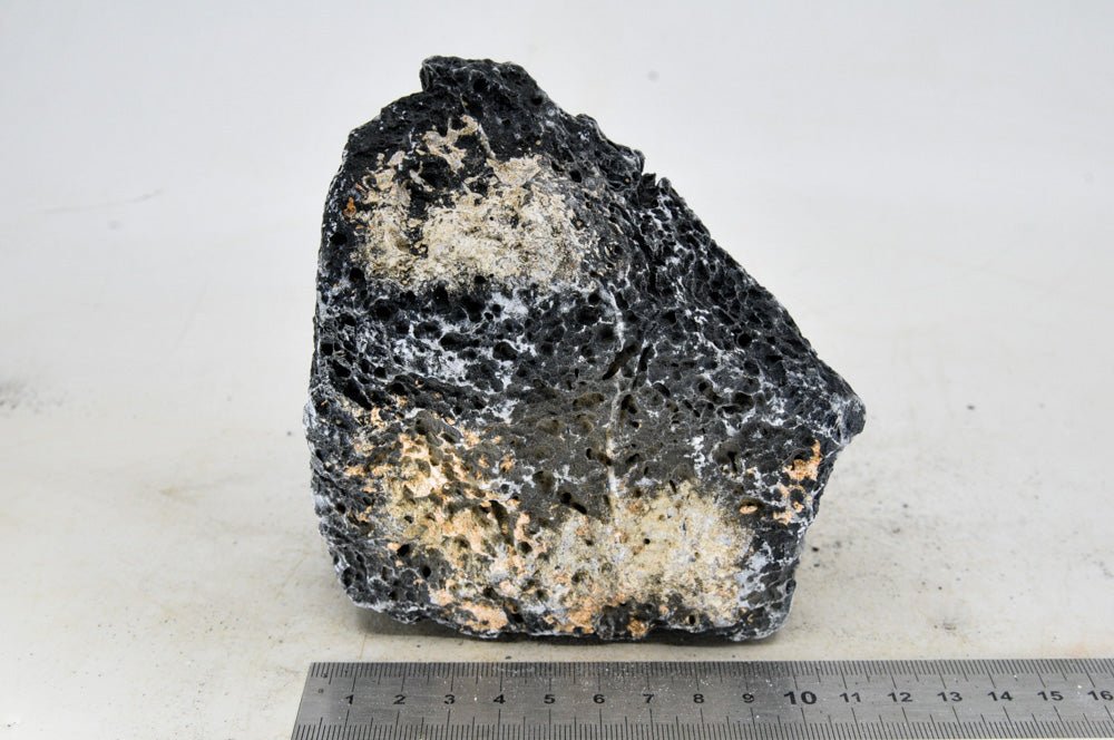 Dark Seiryu Rock M008 - Hardscape.nl